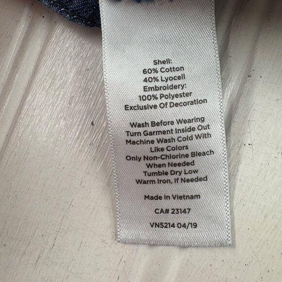 Talbots Petite Denim Embroidered Skirt Size 8P Cotton & Lyocell Chambray - Picture 3 of 5